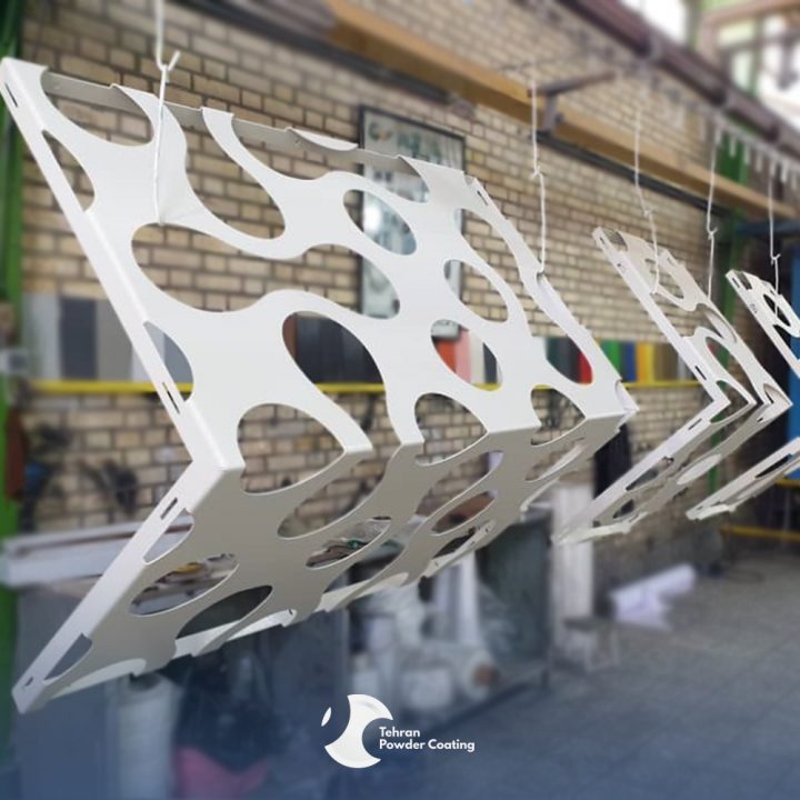 جرا بر روی آلومینیوم در شرایط محیط باز نمای ساختمان